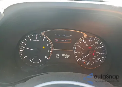 2013 Nissan Pathfinder S z USA, uszkodzony, nr VIN 5N1AR2MM4DC633717